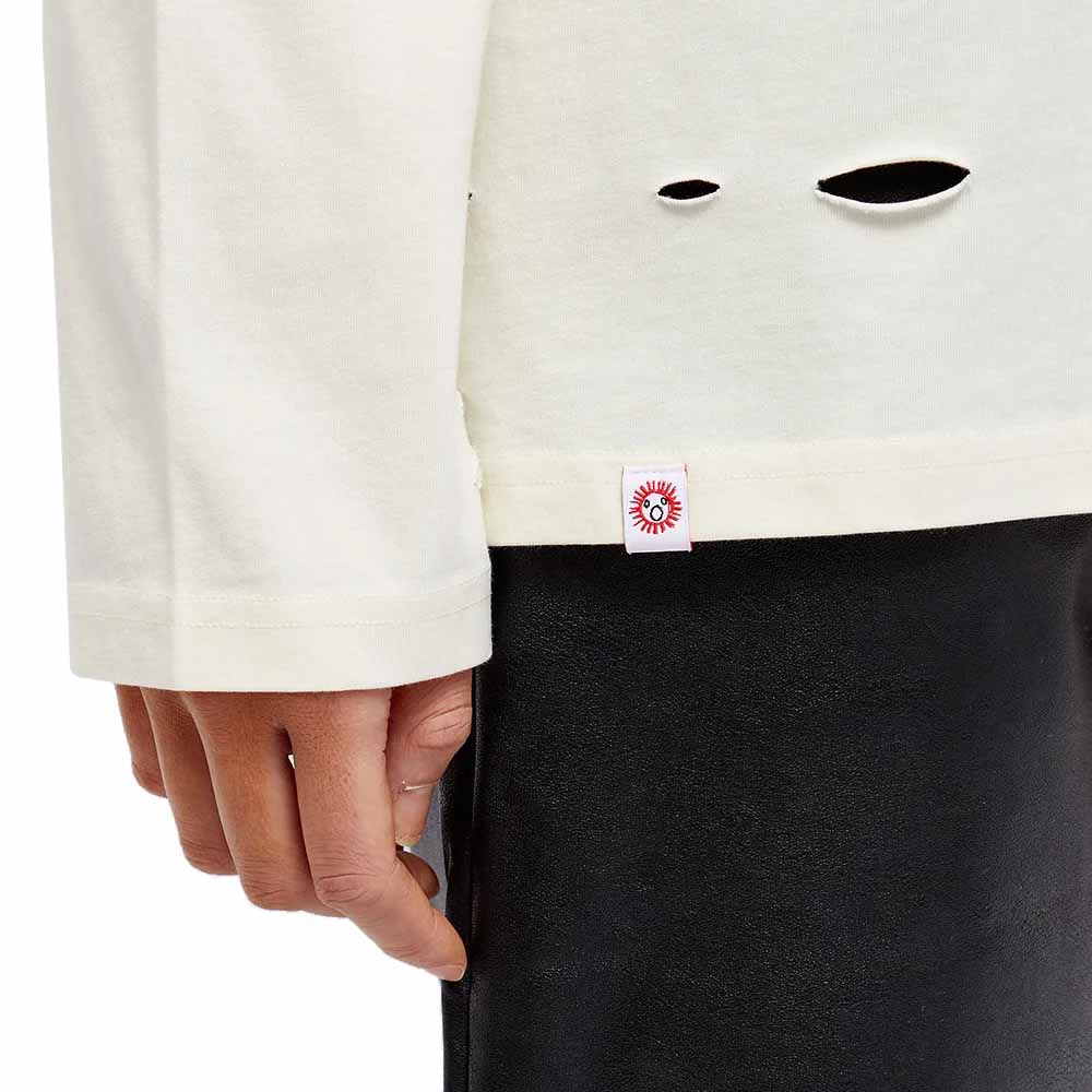 DISTRESSED LONG SLEEVE TEE