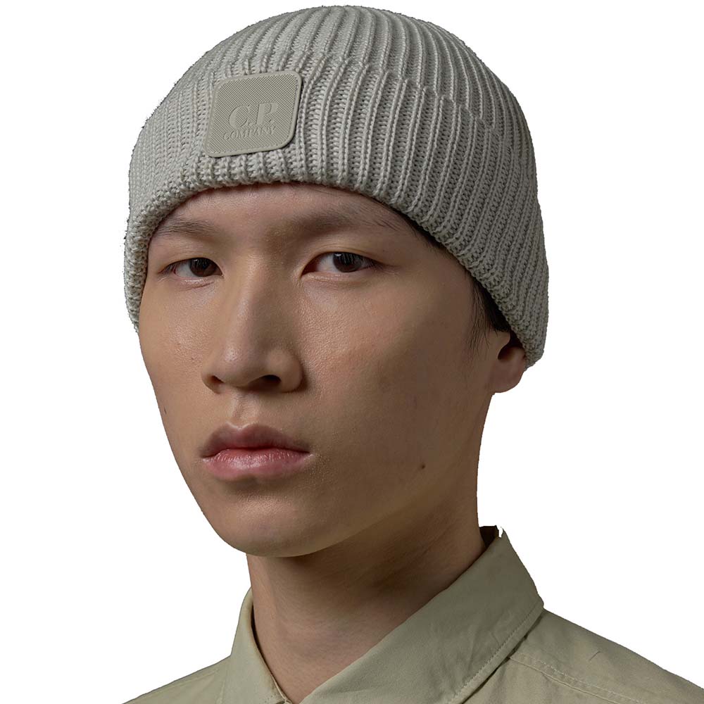 METROPOLIS SERIES MÉRINOS WOOL LOGO BEANIE