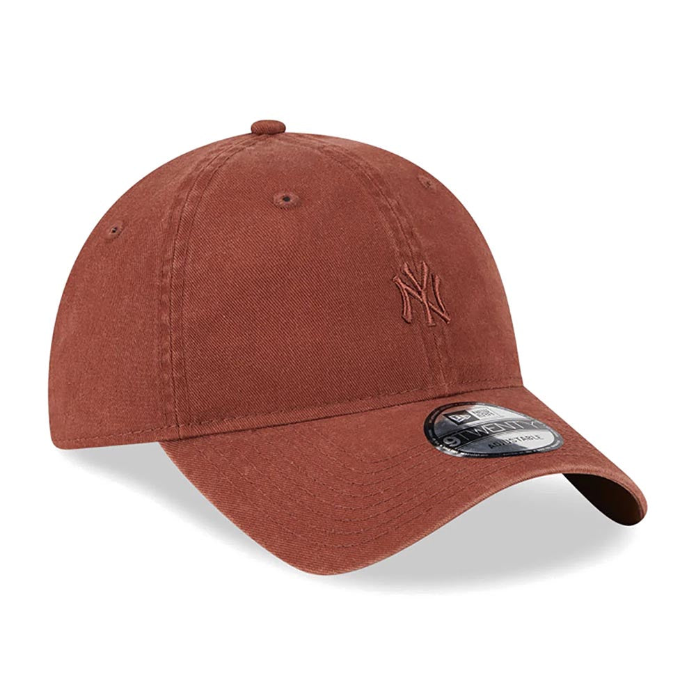 NEW YORK YANKEES MINI LOGO BROWN 9TWENTY CAP